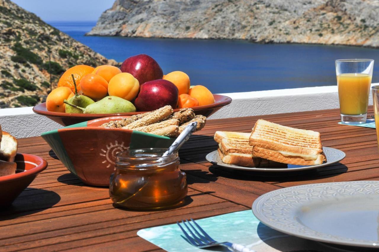 Droufakos' Home, Lux Seafront Apartment W. View Cherronisos  Bagian luar foto