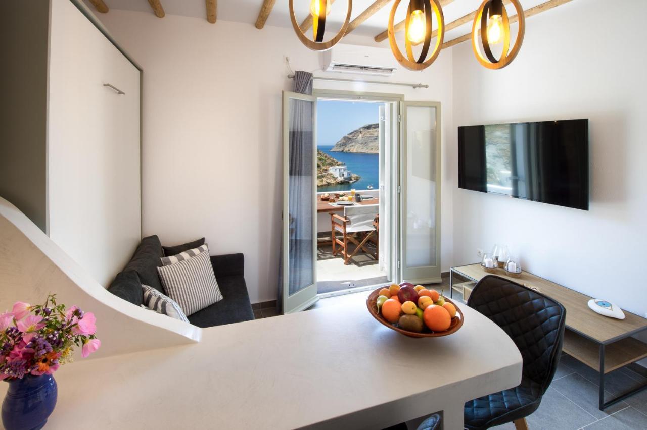 Droufakos' Home, Lux Seafront Apartment W. View Cherronisos  Bagian luar foto